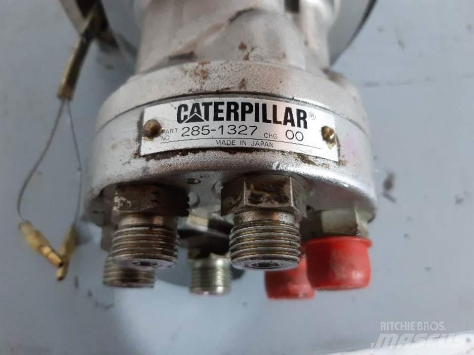 CAT 345C 駕駛室與內部