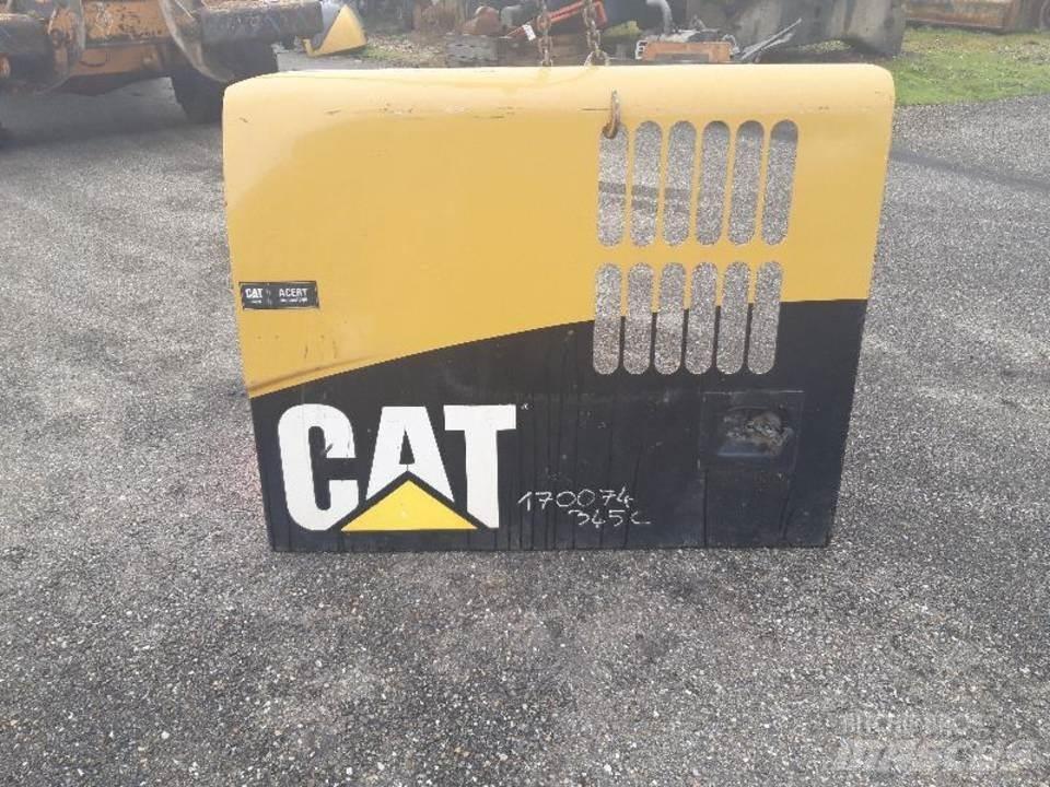 CAT 345C 駕駛室與內部