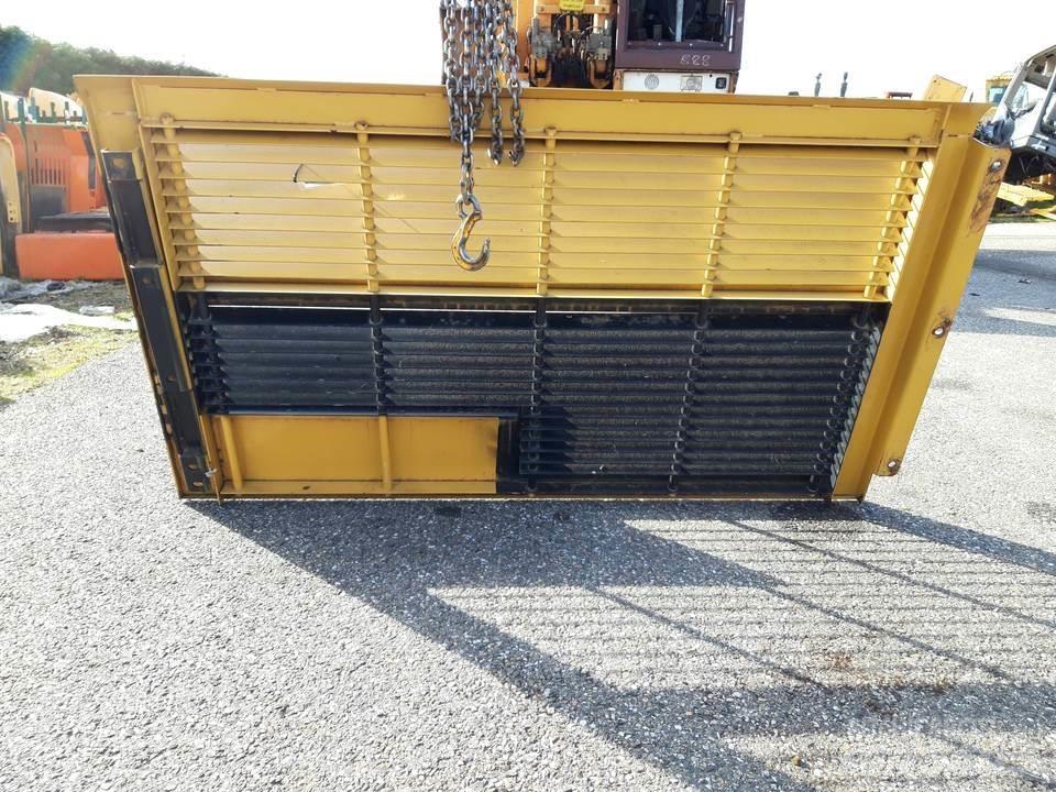 CAT 345C 駕駛室與內部
