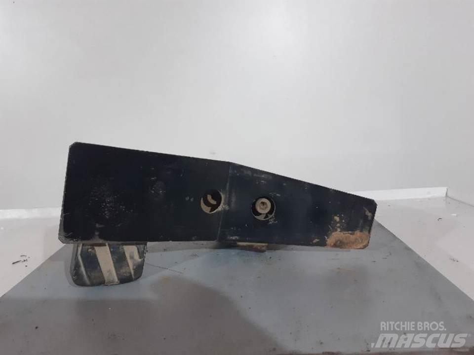 CAT 350 駕駛室與內部