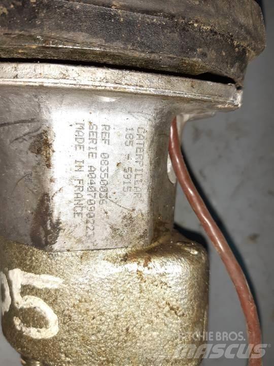 CAT 432D 駕駛室與內部