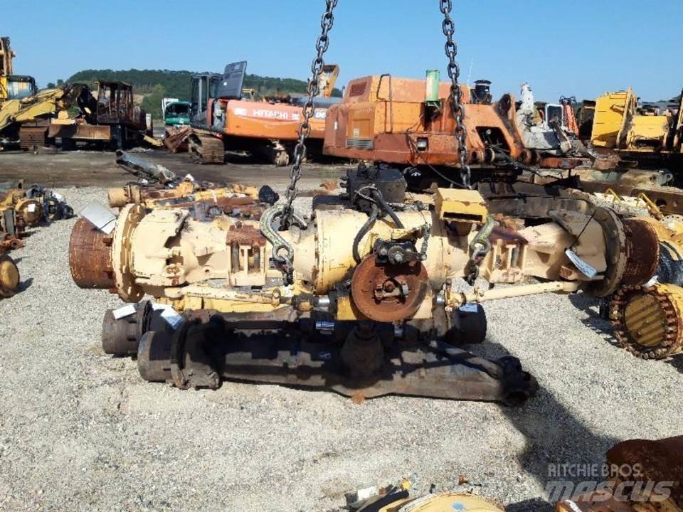 CAT 438B 傳動裝置