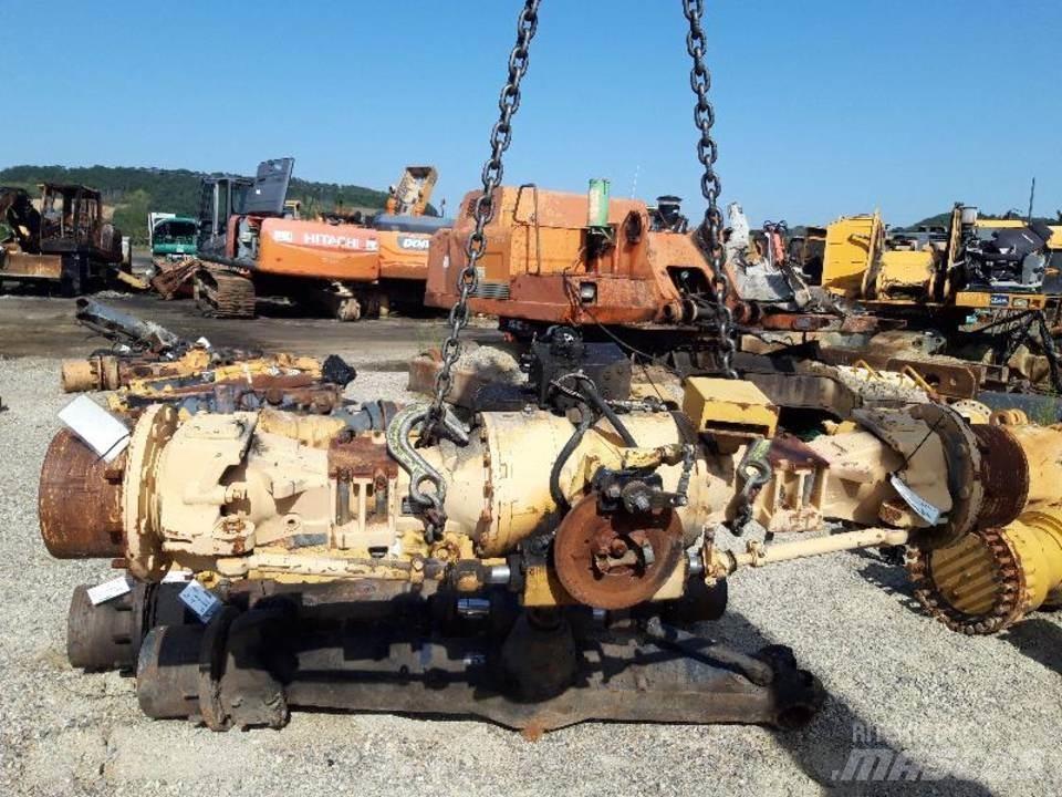 CAT 438B 傳動裝置