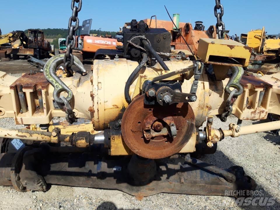 CAT 438B 傳動裝置