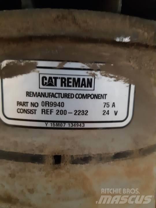 CAT 725 引擎/發動機