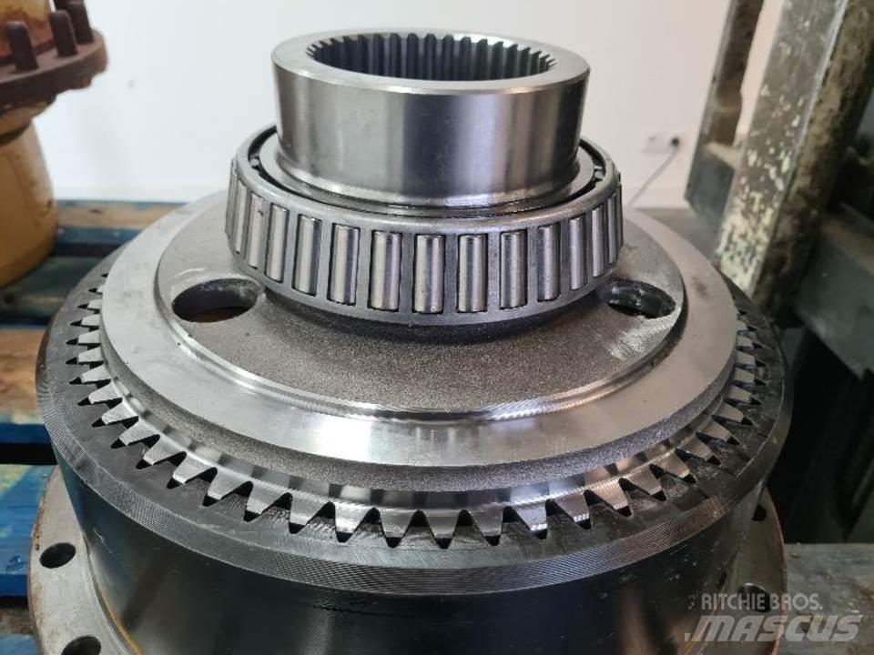 CAT 735 傳動裝置