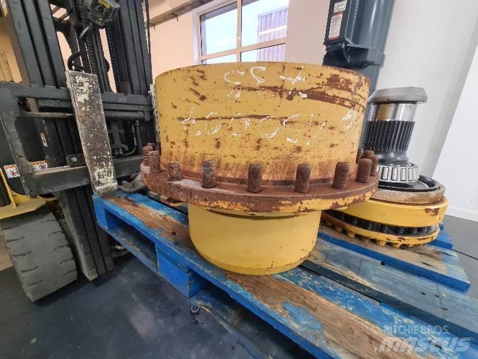 CAT 735 傳動裝置