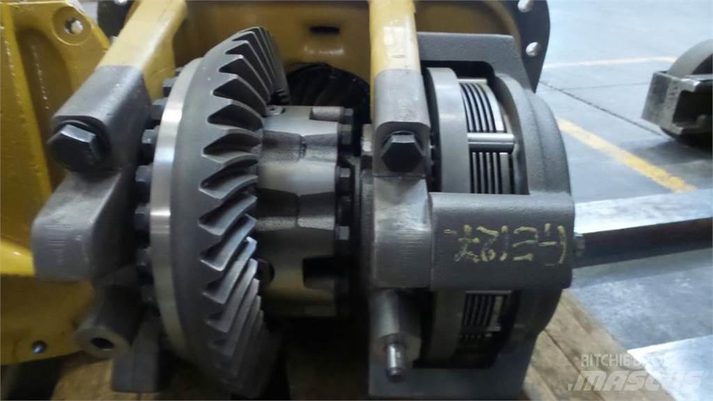 CAT 740 傳動裝置