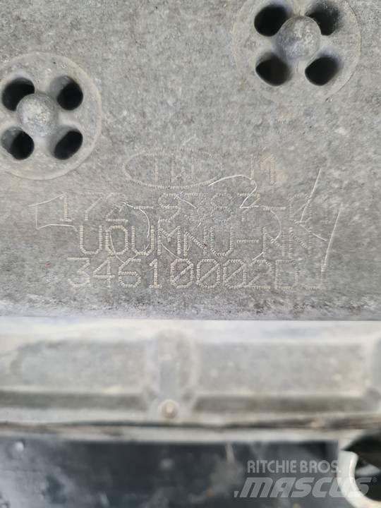 CAT 771D 駕駛室與內部