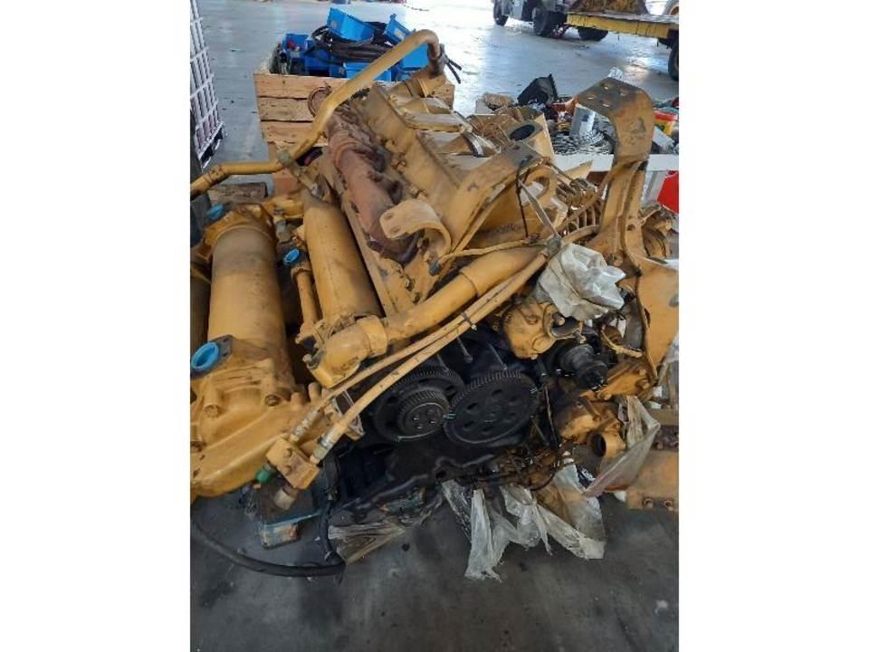 CAT 775B 引擎/發動機
