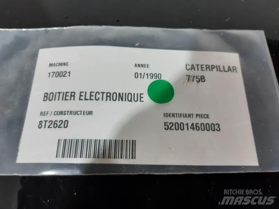 CAT 775B 駕駛室與內部