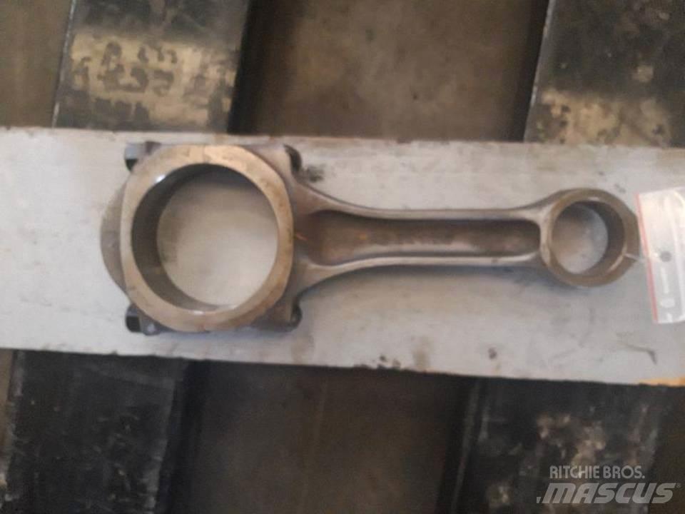 CAT 826C 引擎/發動機
