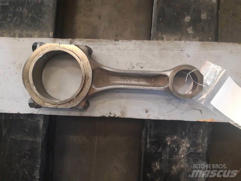 CAT 826C 引擎/發動機