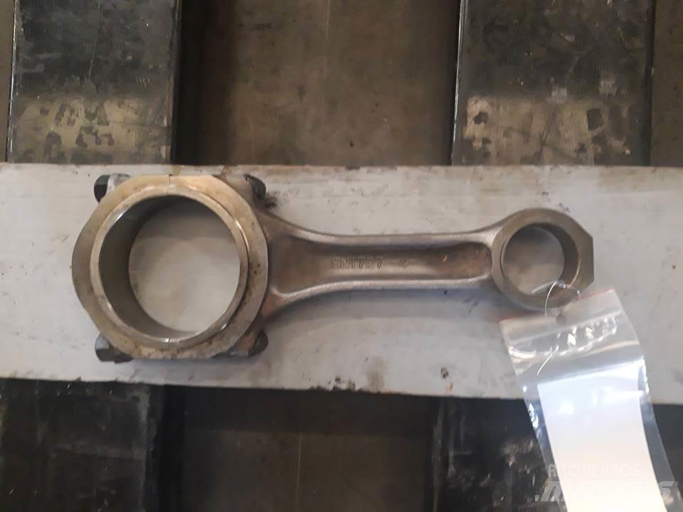 CAT 826C 引擎/發動機