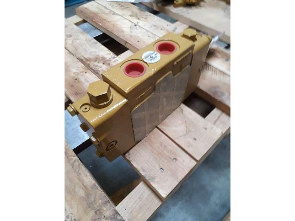 CAT 924G 油壓