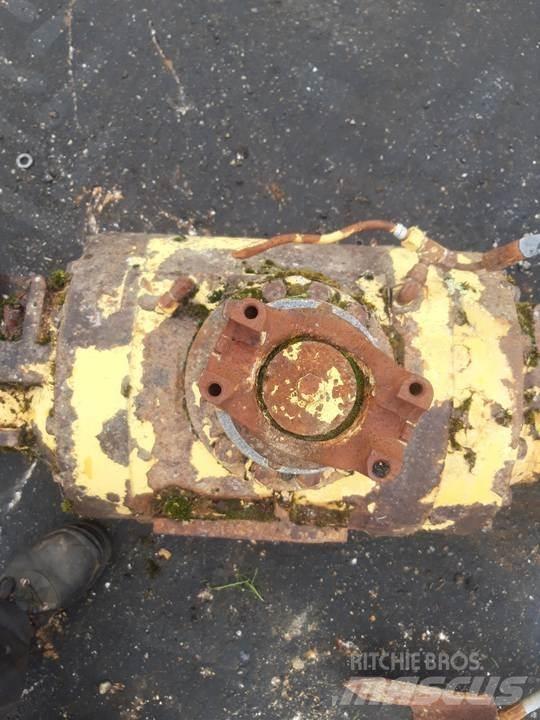 CAT 928F 傳動裝置