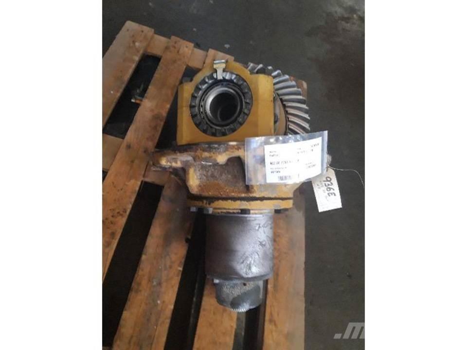 CAT 936E 傳動裝置