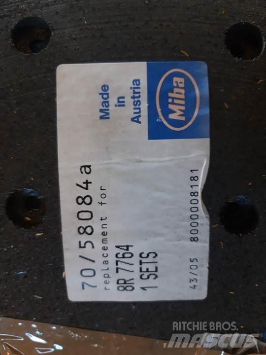 CAT 950 履帶、鏈條和車盤