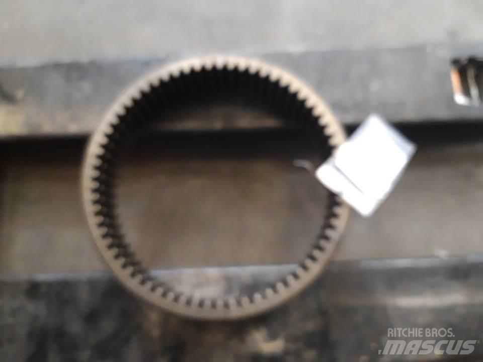 CAT 966E 傳動裝置