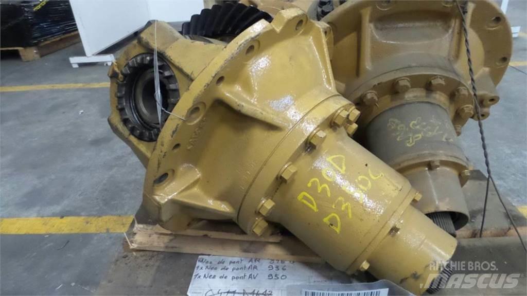 CAT D30D 傳動裝置