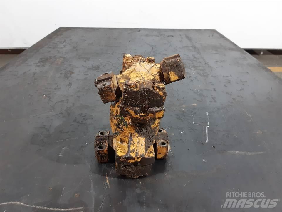 CAT D6RXL 傳動裝置