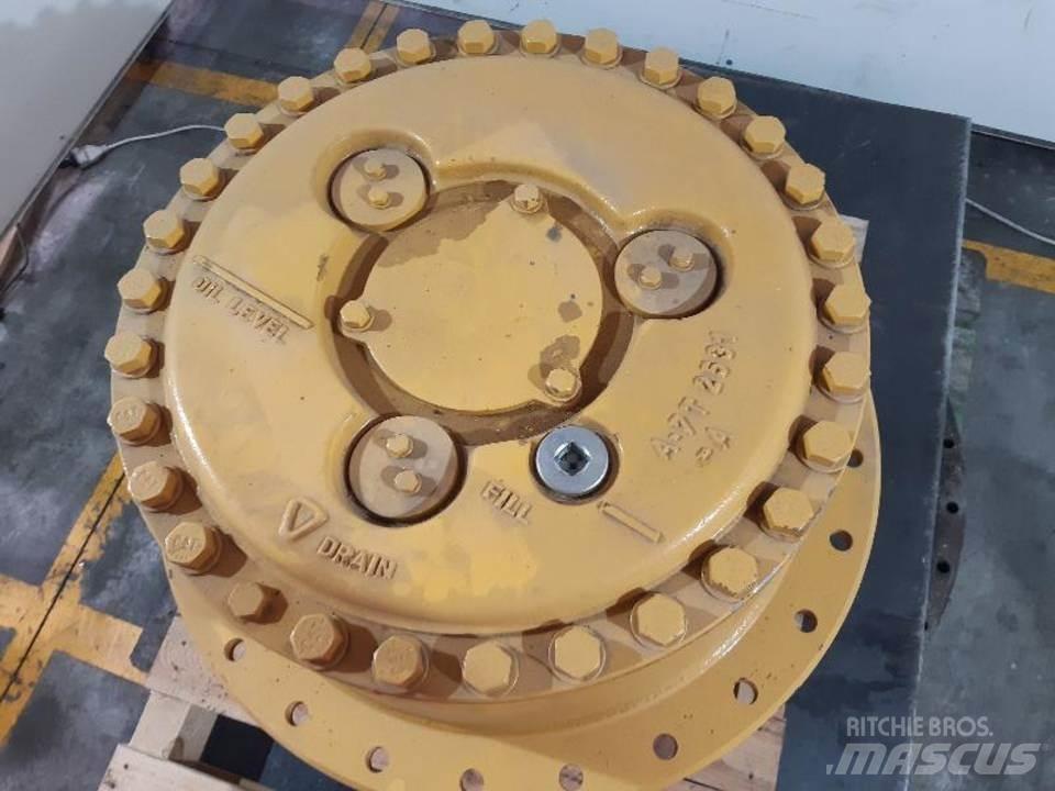 CAT D7R 傳動裝置