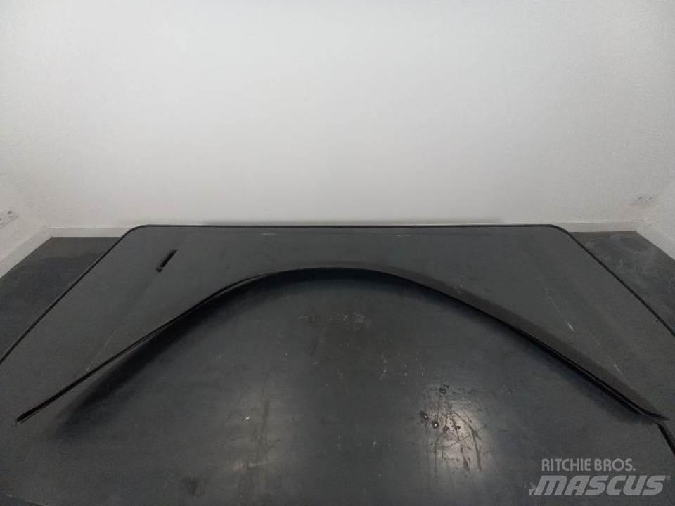 Volvo A25F 駕駛室與內部