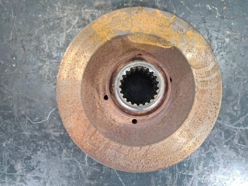 Volvo A25F 履帶、鏈條和車盤
