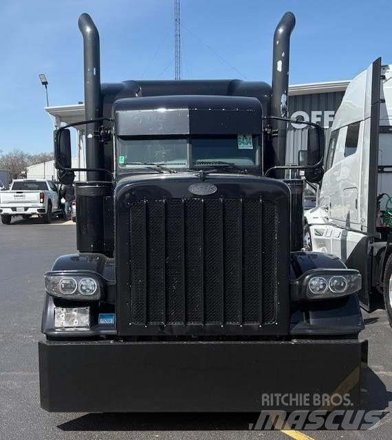Peterbilt 389 其他貨車