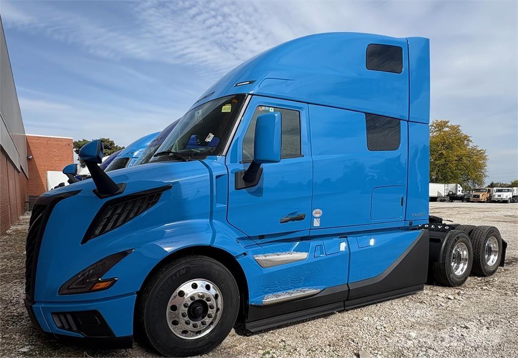 Volvo VNL 其他貨車