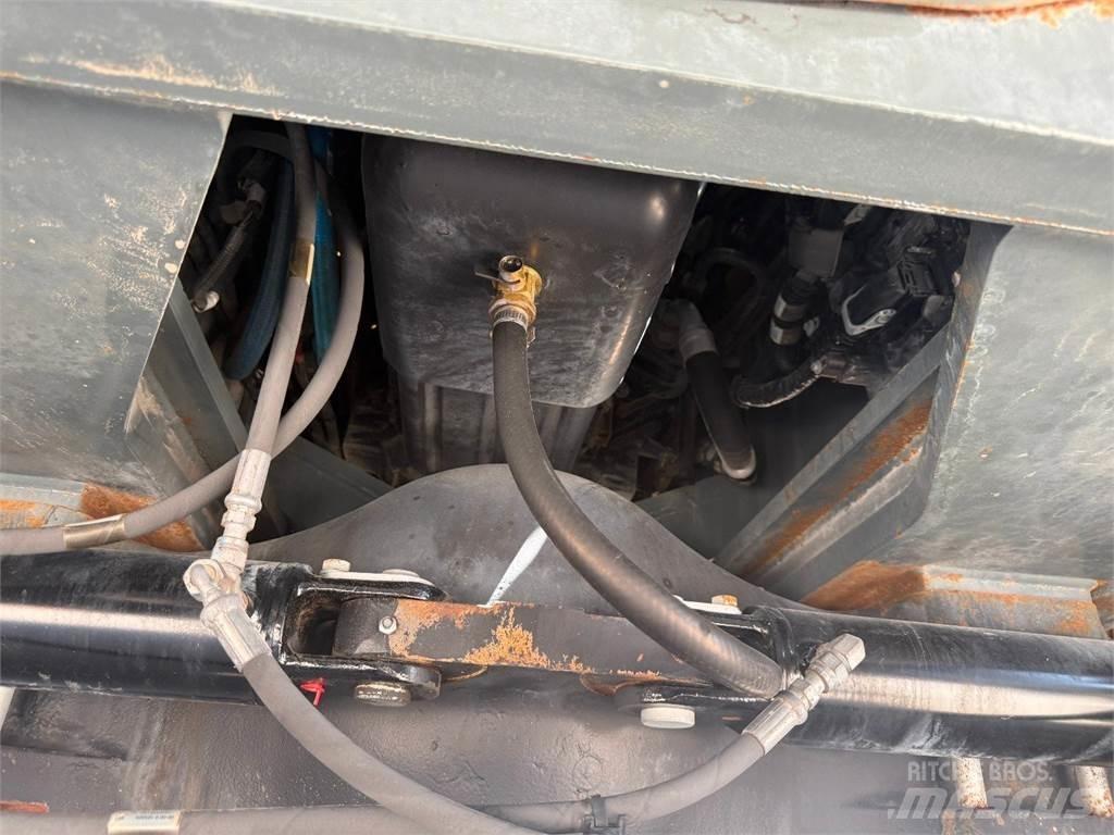 Grove GRT8100 越野起重機