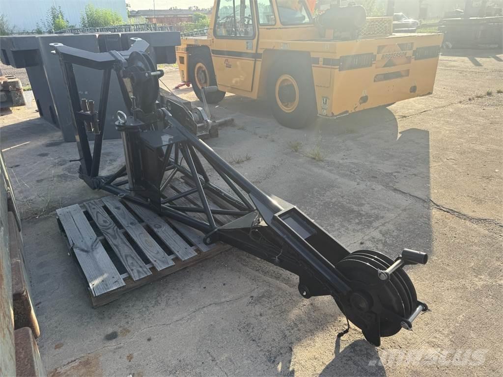 Liebherr  吊桿和鏟斗