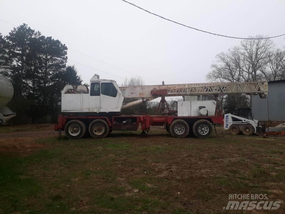 Bucyrus-Erie 30-XC 全路面起重機/吊車