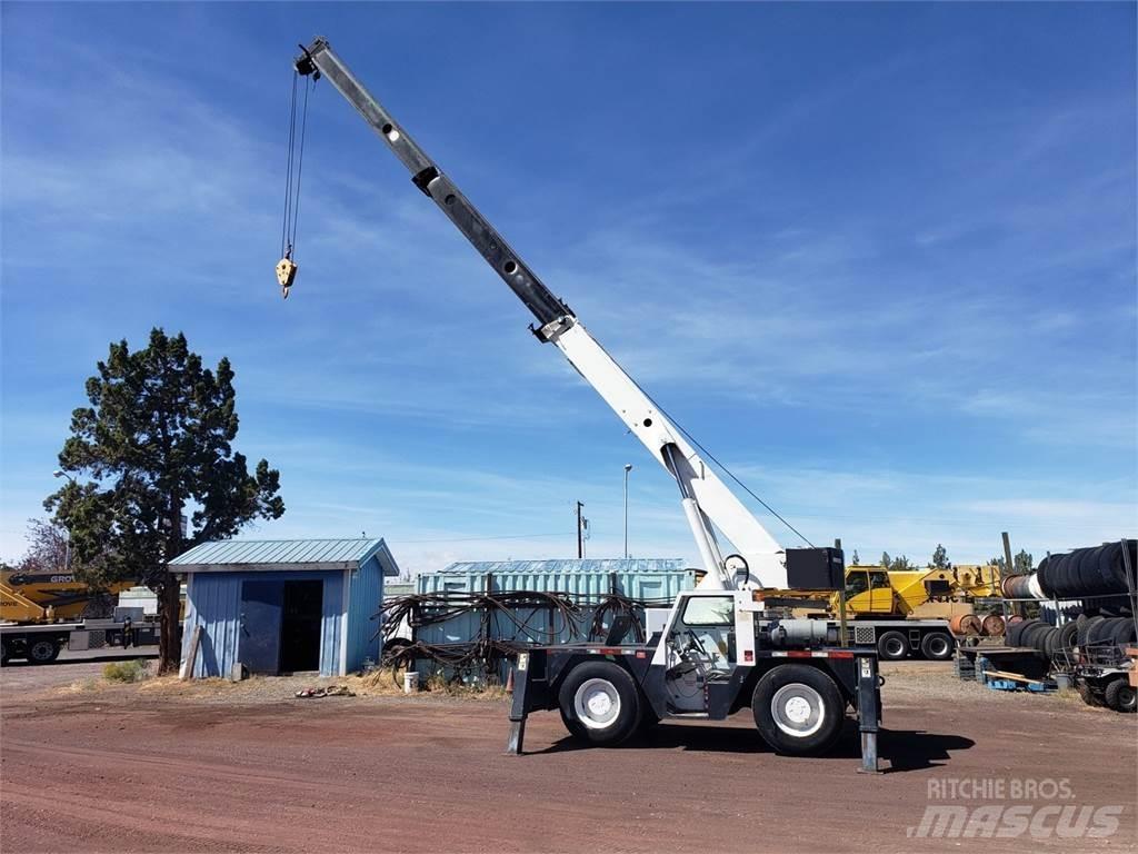Shuttlelift 5540 越野起重機