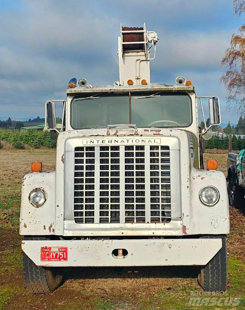  Simon-Ro 145-83 起重機卡車