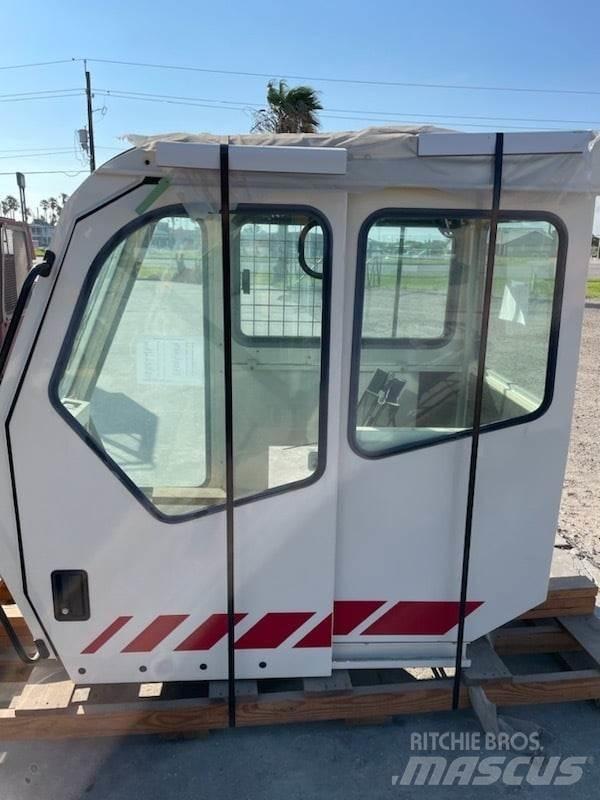 Terex  其他升降機械