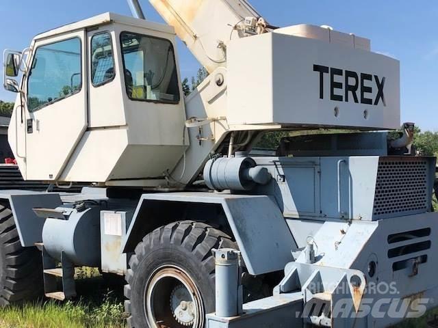 Terex RT230E 越野起重機