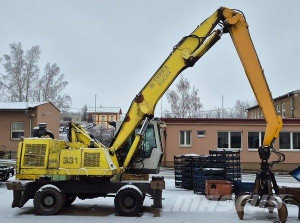 Fuchs MHL 331 廢棄物/工業用操作車