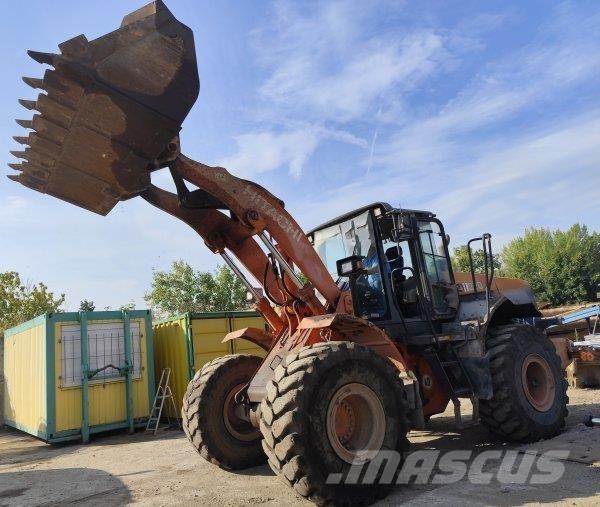 Hitachi ZW 220 輪胎式裝載機