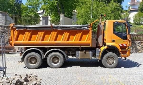 Iveco B066 傾卸式卡車