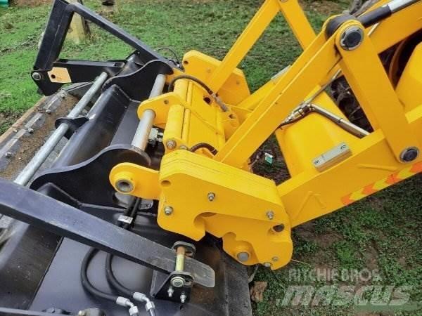 JCB 4CX +Piling Master 反鏟裝載機