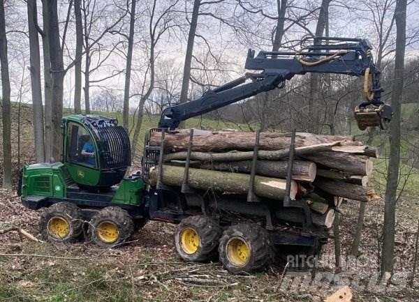 John Deere 1010 E 收穫機