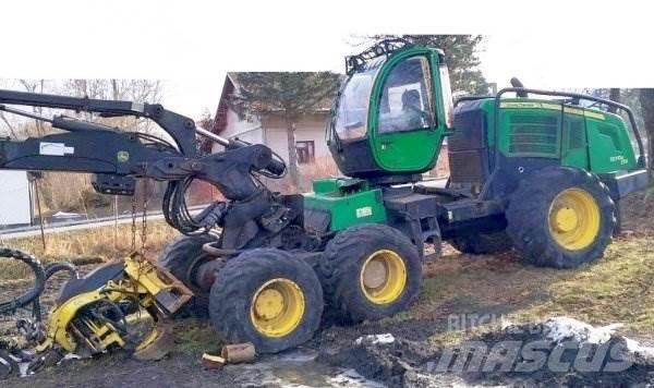 John Deere 1270 E 6W 伐木歸堆機