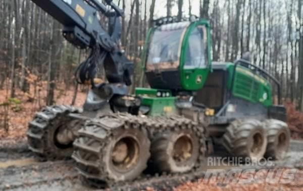 John Deere 1270 G 8W 伐木歸堆機