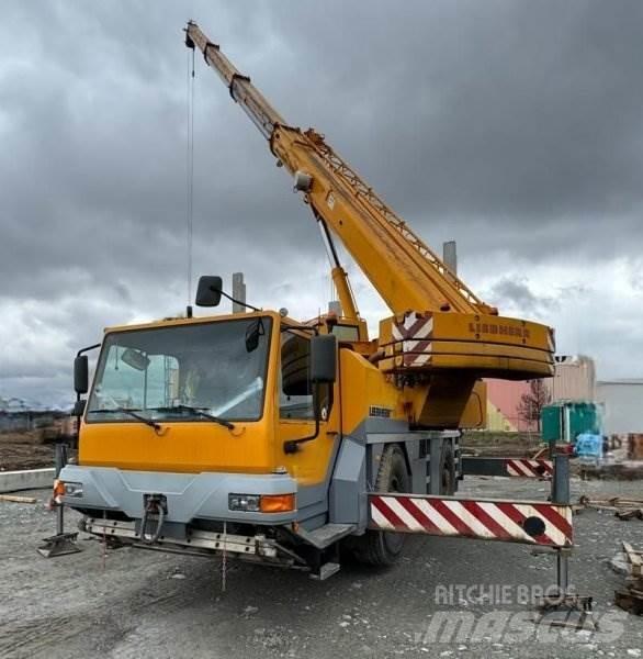 Liebherr LTM 1030 起重機卡車