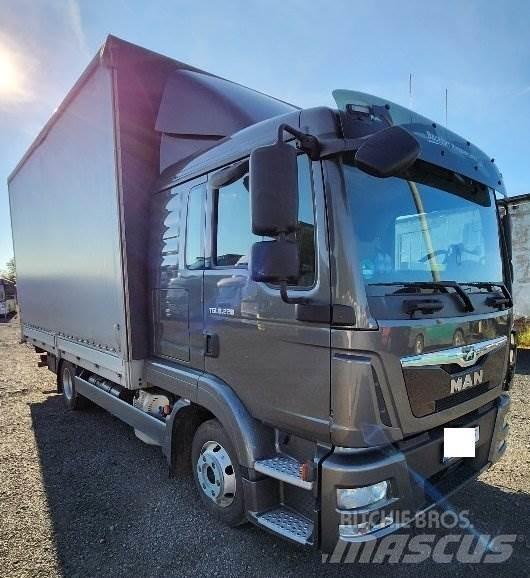 MAN TGL 8.220 平板式/側卸式卡車