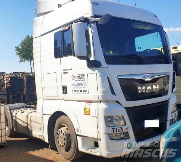 MAN TGX 18.440 曳引機組件