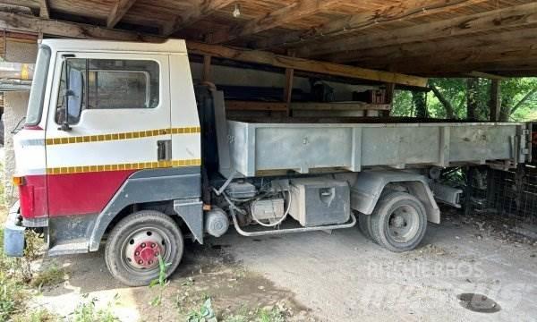 Nissan L351 吊鉤式起重車