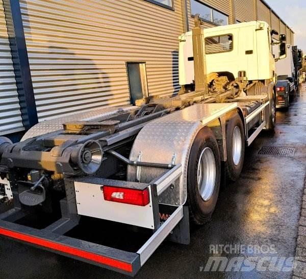 Scania P 360 吊鉤式起重車