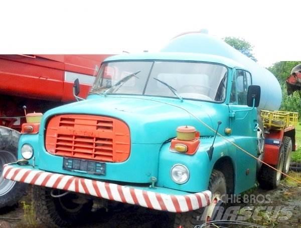 Tatra 148 CAS 10 運油車